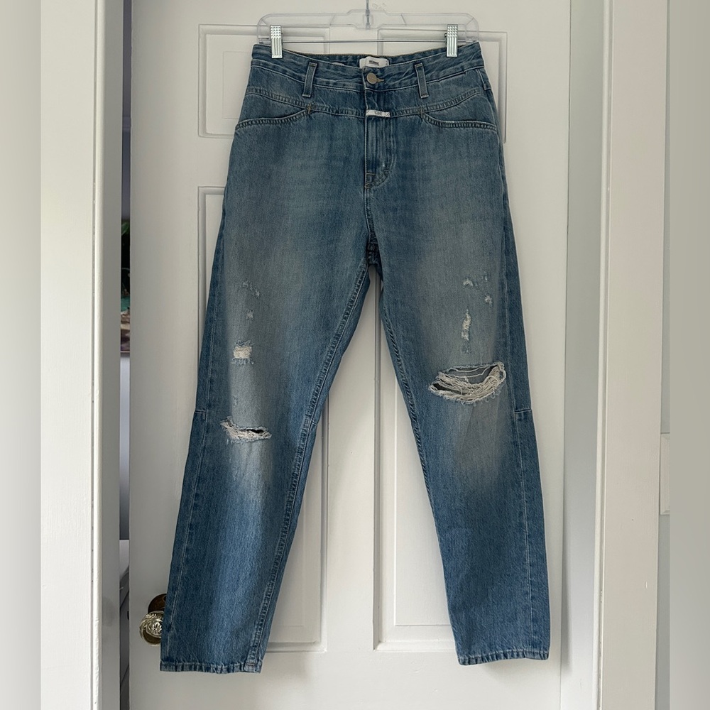 CLOSED Ripped Distressed Boyfriend Fit Mid Rise Light Wash Denim Jeans Size 27